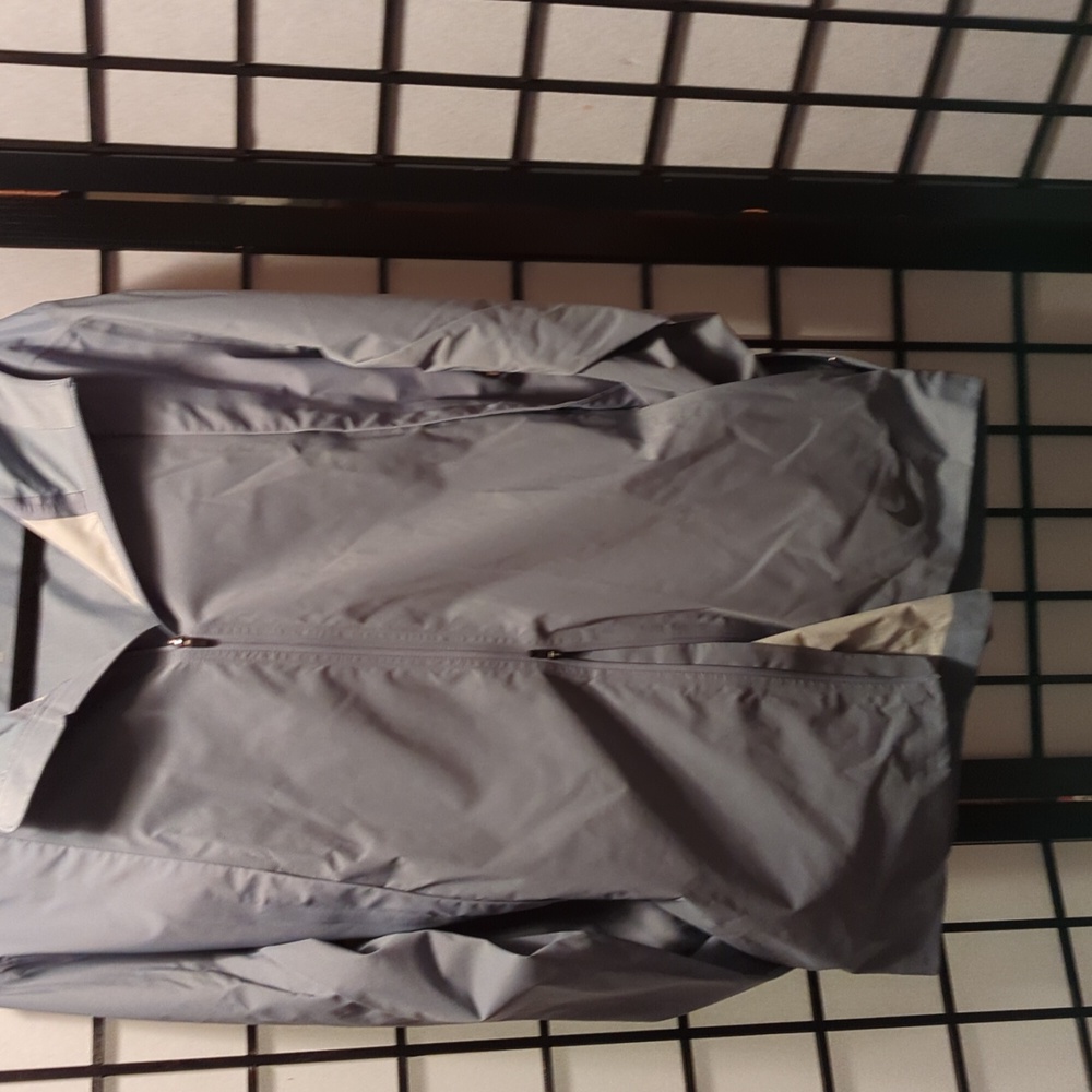 Nike Jacket - Picture 11 of 11